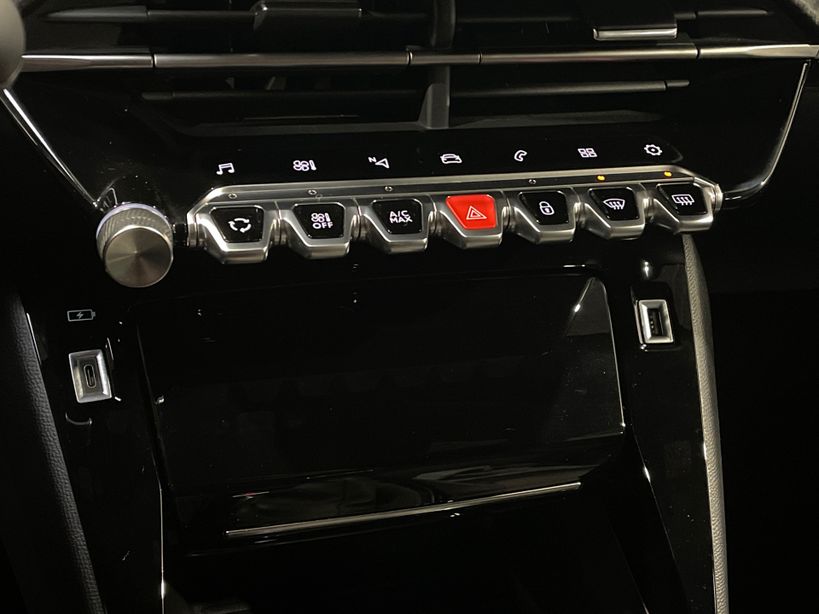 PEUGEOT 2008 2023 - Photo n°18