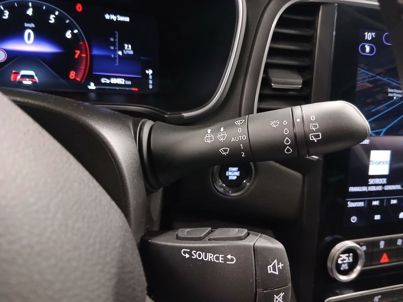 RENAULT MEGANE IV ESTATE 2023 - Photo n°14