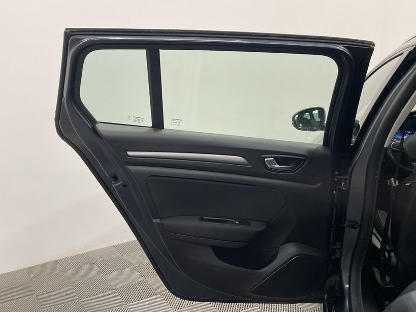 RENAULT MEGANE IV ESTATE 2021 - Photo n°37