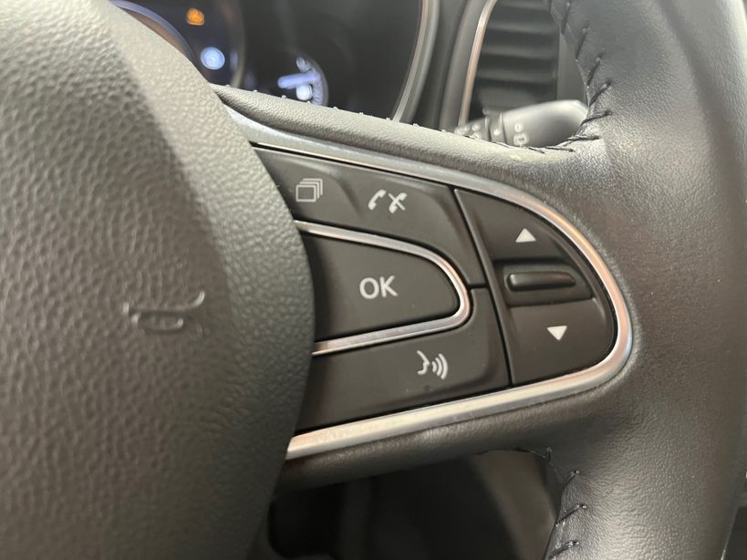 RENAULT MEGANE IV BERLINE BUSINESS 2020 - Photo n°13