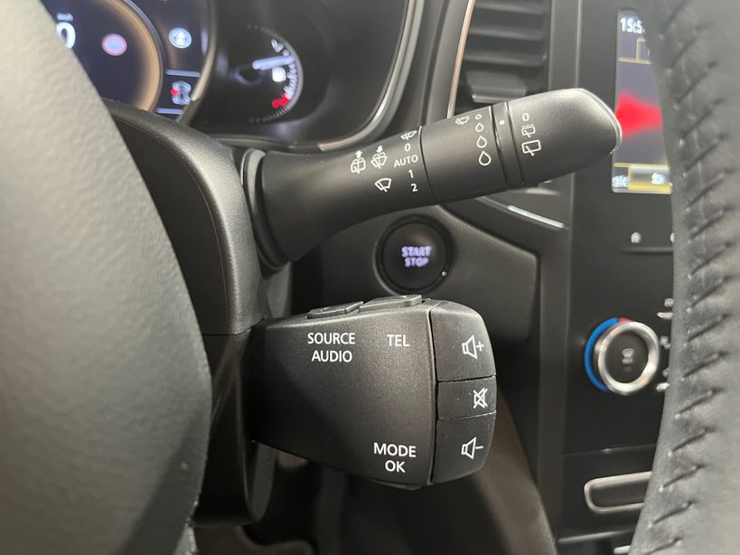 RENAULT MEGANE IV BERLINE BUSINESS 2020 - Photo n°15