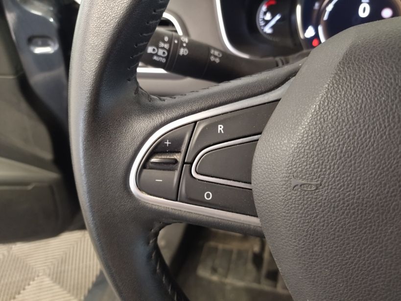 RENAULT MEGANE IV ESTATE BUSINESS 2018 - Photo n°27