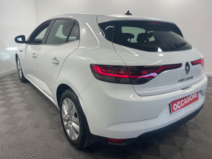RENAULT MEGANE IV BERLINE 2021 - Photo n°8