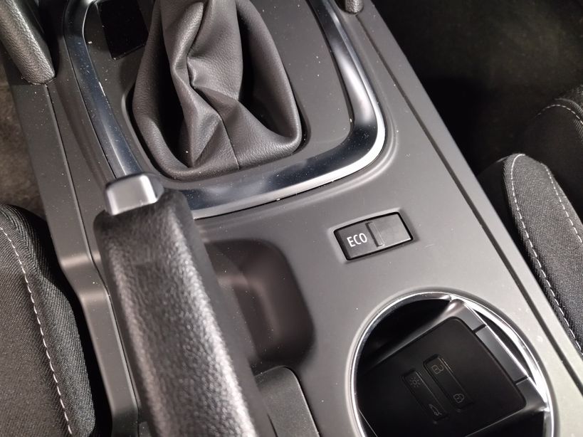 RENAULT MEGANE IV ESTATE 2021 - Photo n°14