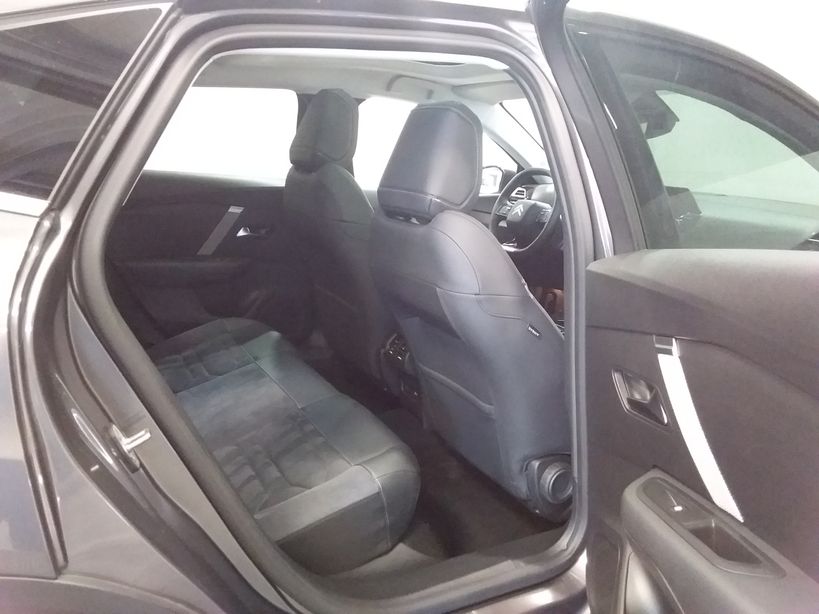 CITROEN C4 X 2023 - Photo n°8