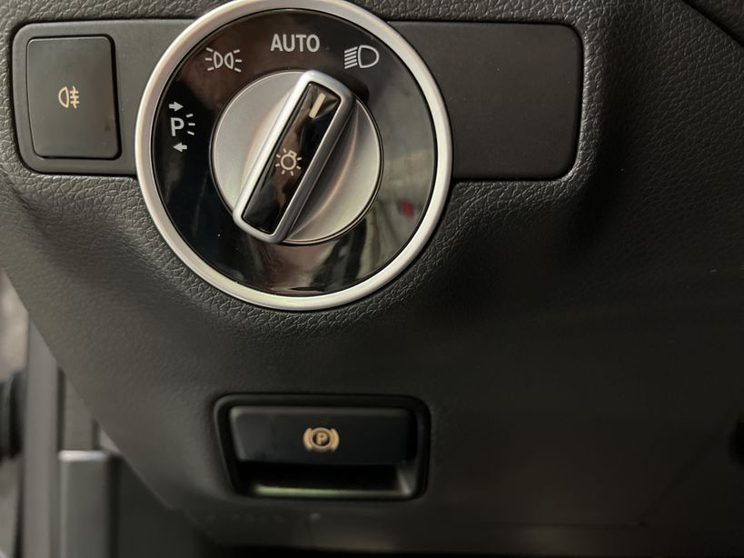 MERCEDES CLASSE GLA 2015 - Photo n°32