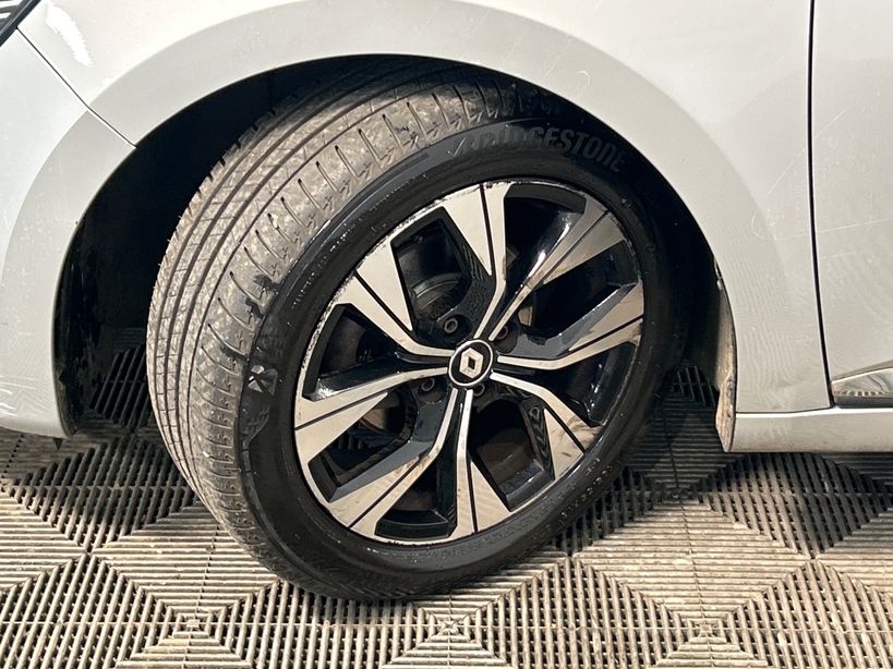 RENAULT CLIO V 2022 - Photo n°11