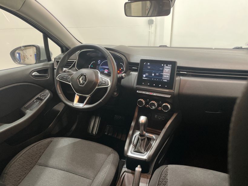 RENAULT CLIO V 2021 - Photo n°9