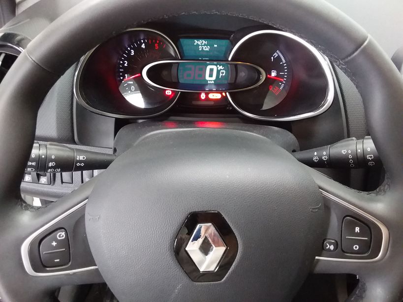 RENAULT CLIO IV BUSINESS 2017 - Photo n°10