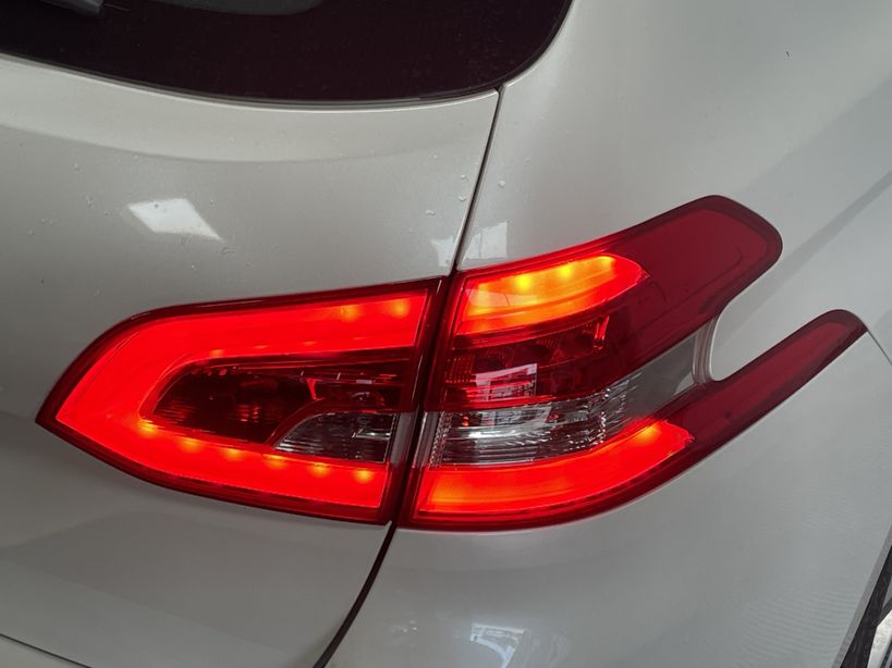 PEUGEOT 308 SW 2020 - Photo n°8