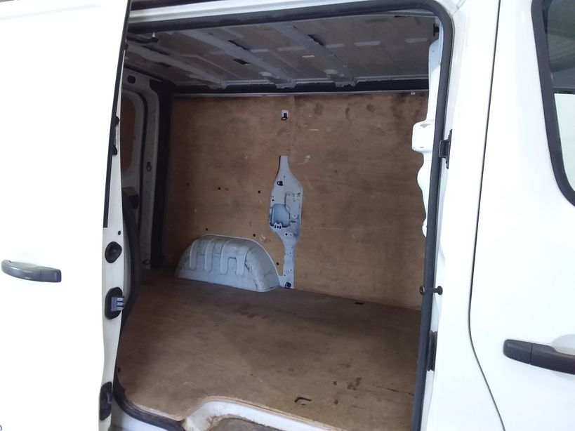 RENAULT TRAFIC FOURGON 2019 - Photo n°8