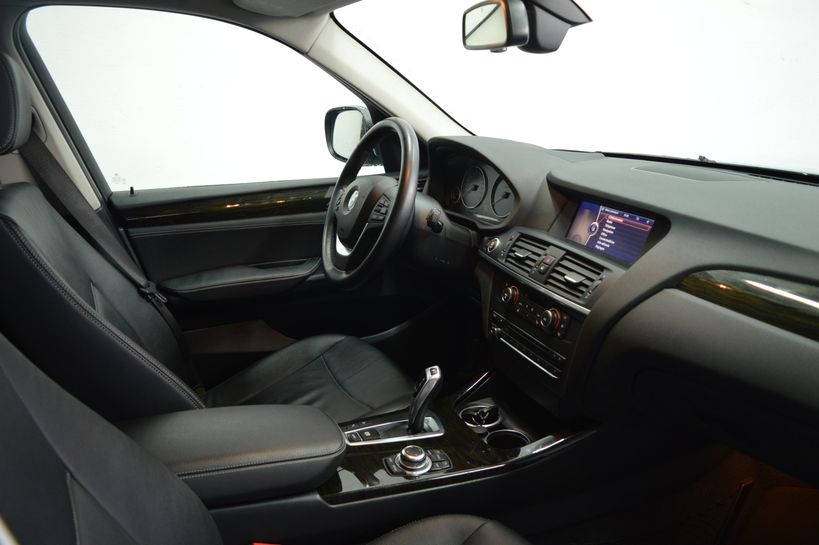 BMW X3 F25 2011 - Photo n°9