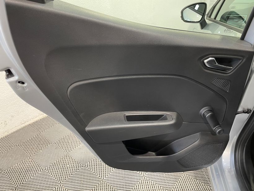 RENAULT CLIO V 2022 - Photo n°16