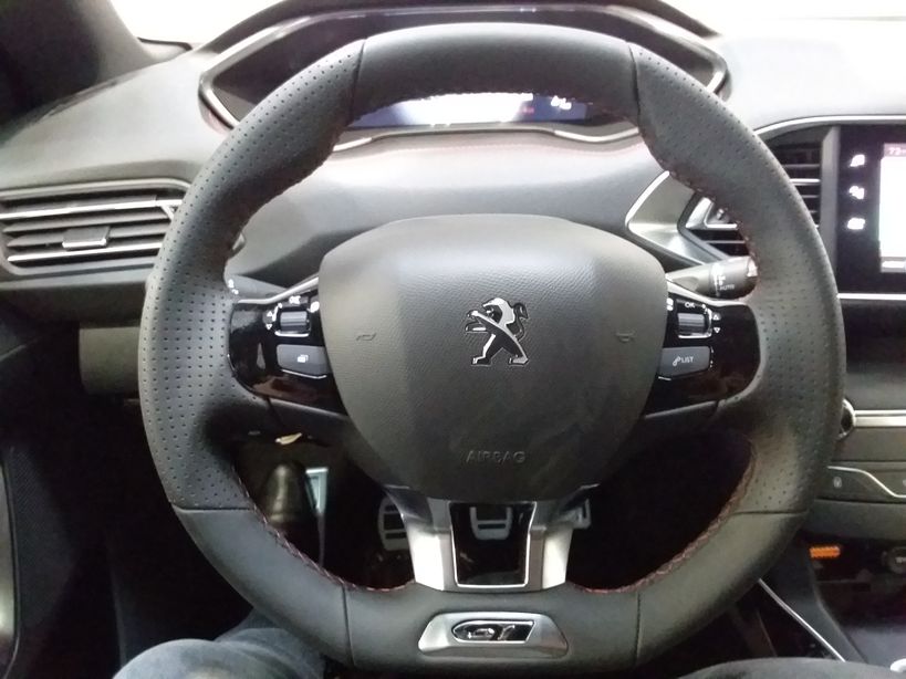 PEUGEOT 308 2021 - Photo n°20