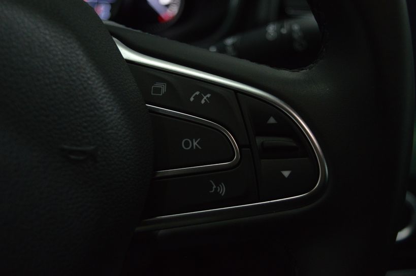 RENAULT MEGANE IV BERLINE 2017 - Photo n°15