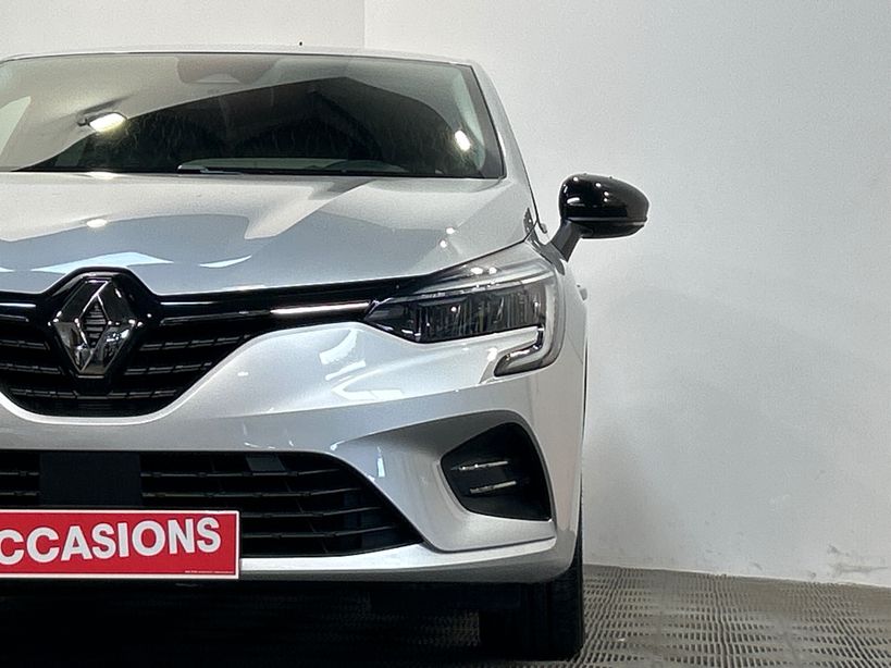 RENAULT CLIO V 2022 - Photo n°5
