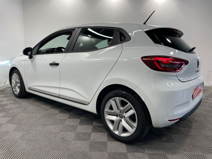 RENAULT CLIO V 2021 - Photo n°8