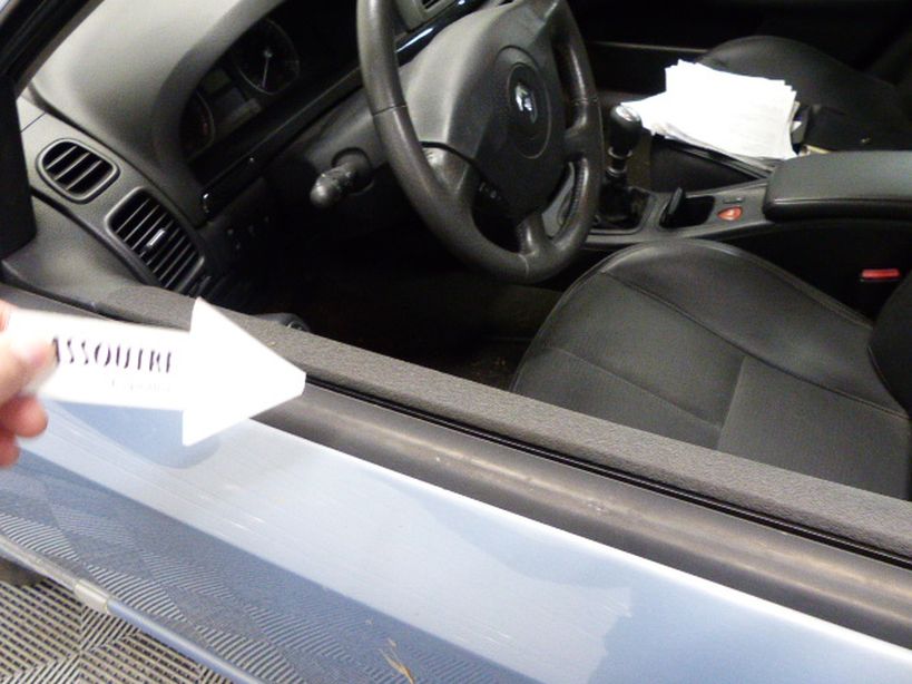 RENAULT LAGUNA 2005 - Photo n°3