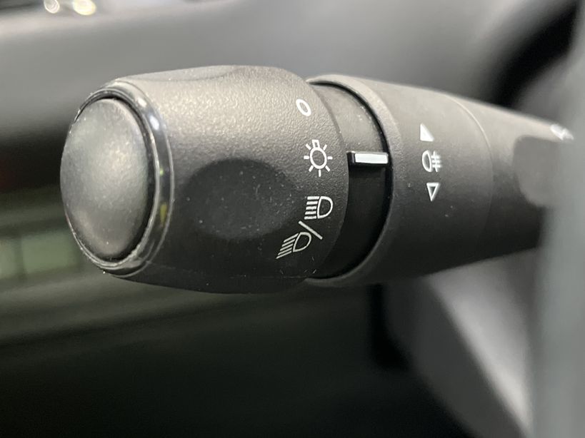 PEUGEOT 208 2015 - Photo n°23