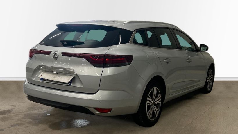 RENAULT MEGANE IV ESTATE 2022 - Photo n°5