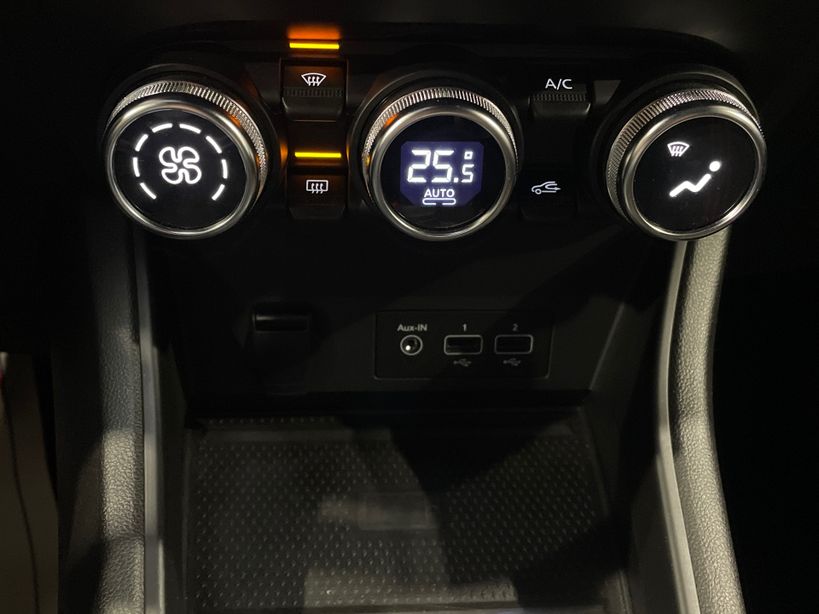 RENAULT CAPTUR 2022 - Photo n°18