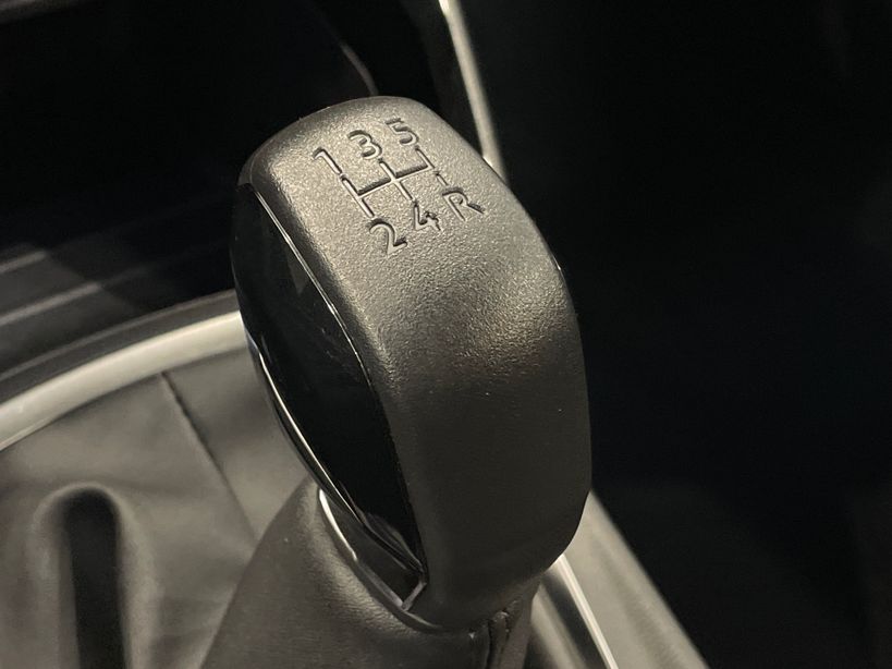 PEUGEOT 208 2023 - Photo n°19