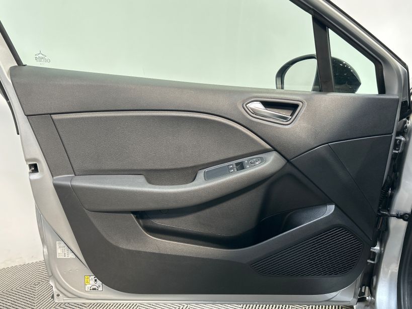 RENAULT CLIO V 2023 - Photo n°27