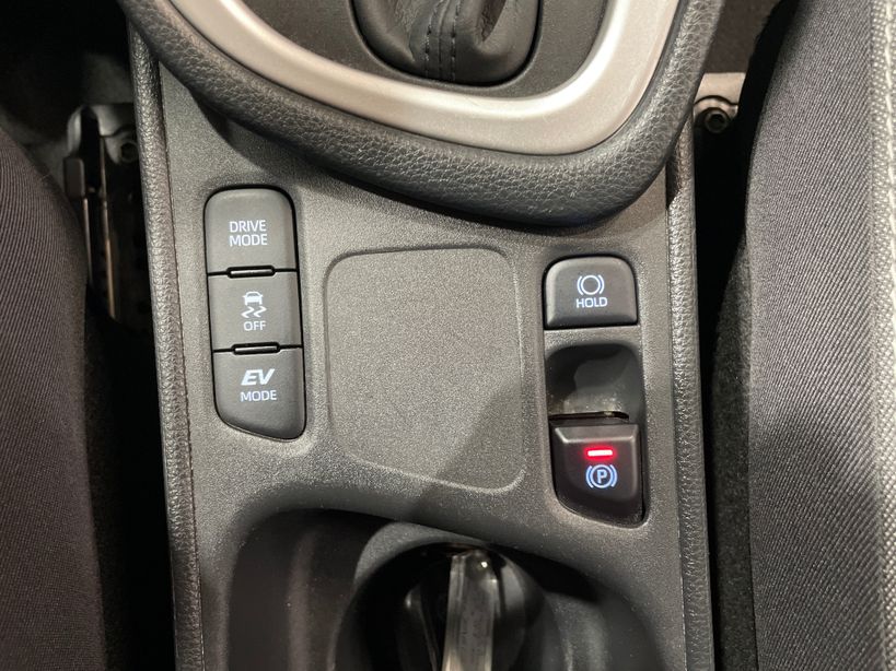 TOYOTA YARIS HYBRIDE MY22 2022 - Photo n°17