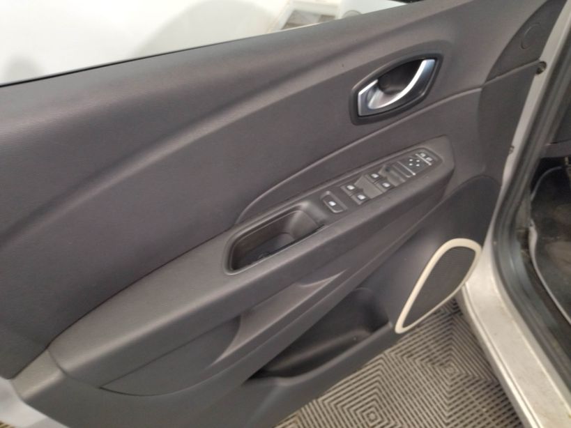 RENAULT CAPTUR 2019 - Photo n°10