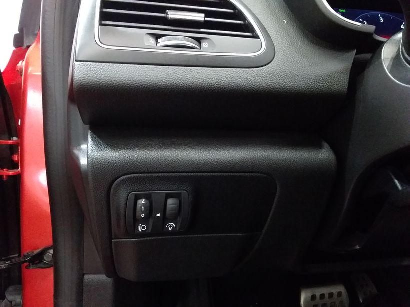 RENAULT MEGANE IV BERLINE 2022 - Photo n°24
