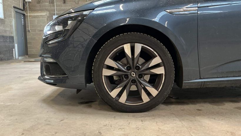 RENAULT MEGANE IV BERLINE 2020 - Photo n°9