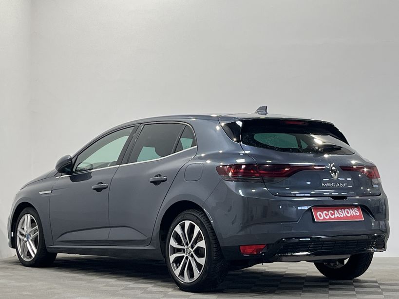 RENAULT MEGANE IV BERLINE 2021 - Photo n°4