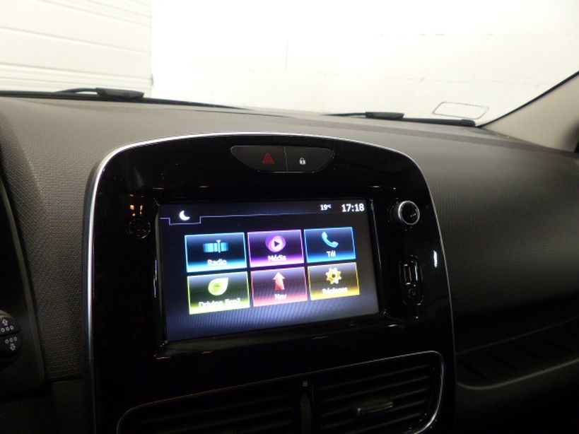 RENAULT CLIO IV 2020 - Photo n°18