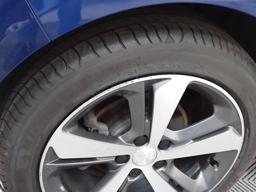 PEUGEOT 308 2019 - Photo n°1
