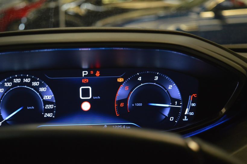 PEUGEOT 5008 2018 - Photo n°8