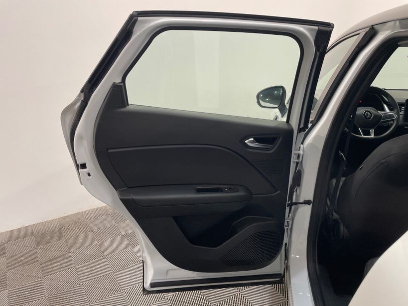 RENAULT CAPTUR 2022 - Photo n°35