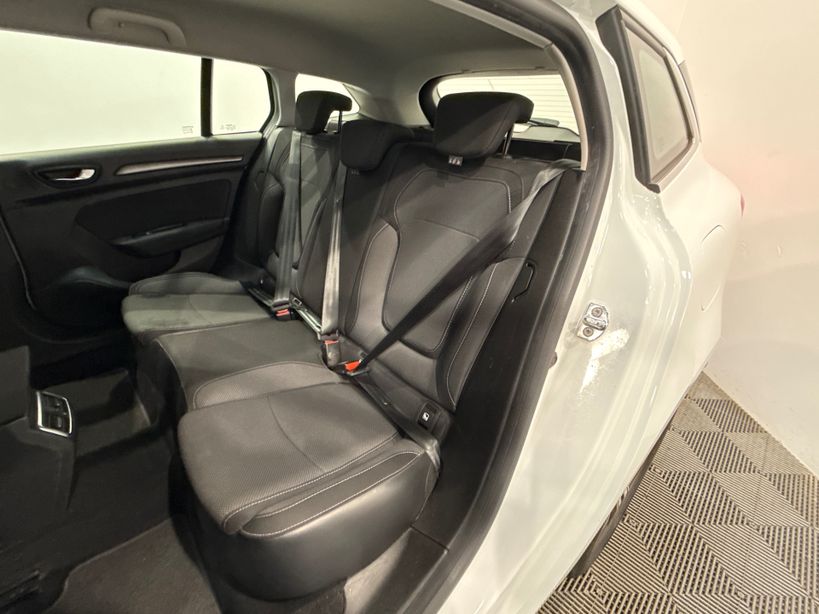 RENAULT MEGANE IV ESTATE 2022 - Photo n°10