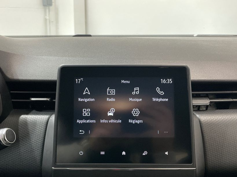 RENAULT CLIO V 2021 - Photo n°15