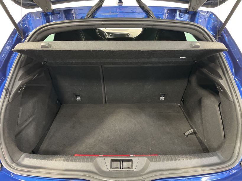 RENAULT MEGANE IV BERLINE 2021 - Photo n°47