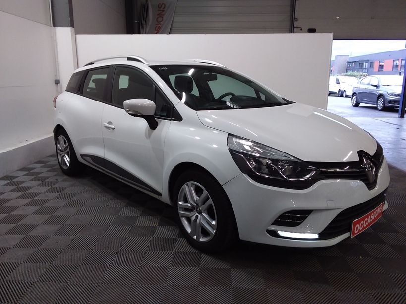 RENAULT CLIO IV ESTATE 2018 - Photo n°3