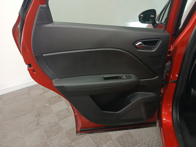 RENAULT CAPTUR 2022 - Photo n°28
