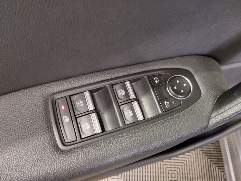 RENAULT CAPTUR 2022 - Photo n°24