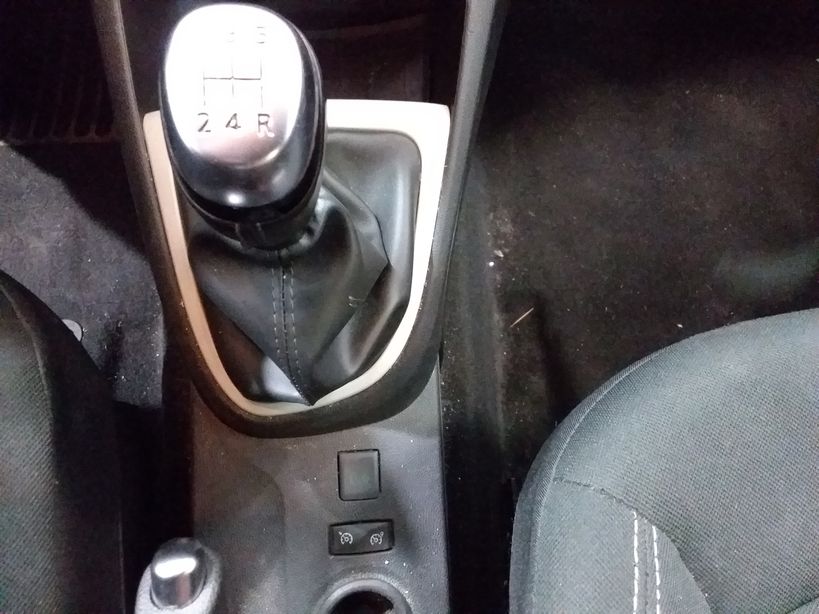 RENAULT CAPTUR 2018 - Photo n°21