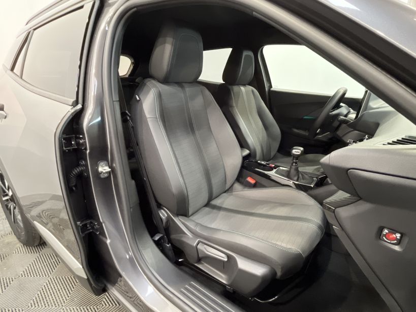 PEUGEOT 2008 2023 - Photo n°38