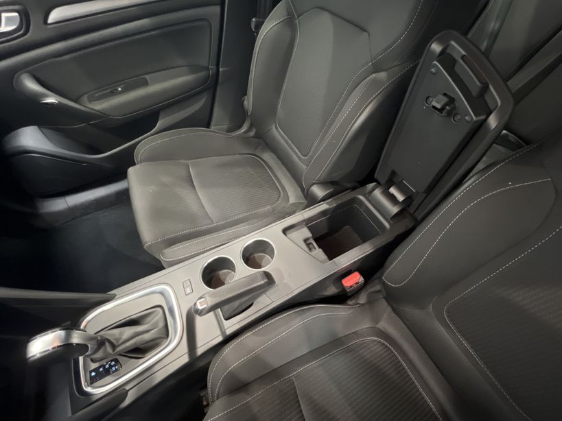RENAULT MEGANE IV ESTATE 2020 - Photo n°21