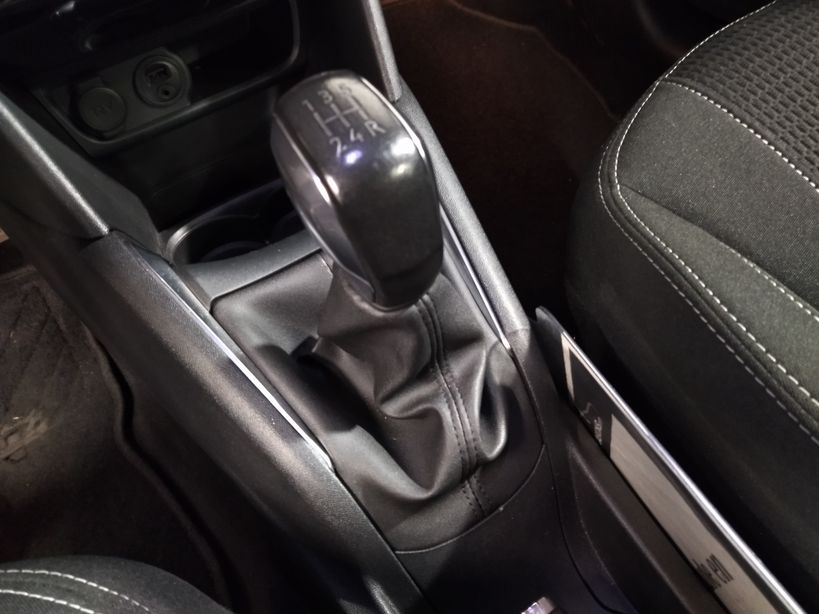 PEUGEOT 208 BUSINESS 2018 - Photo n°12