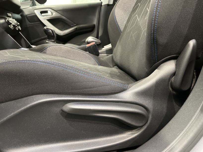 PEUGEOT 2008 2018 - Photo n°32