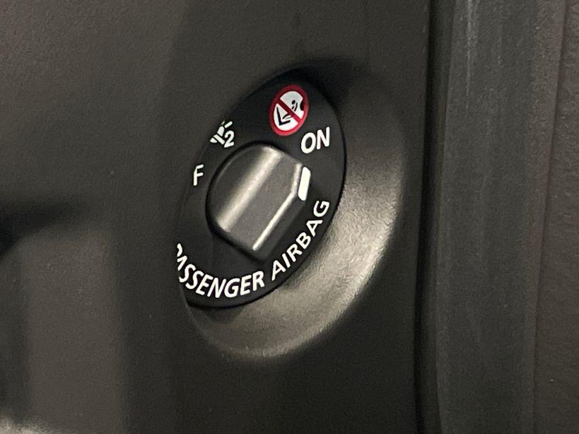 RENAULT MEGANE IV BERLINE 2022 - Photo n°44