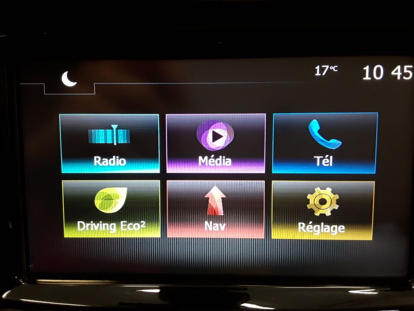 RENAULT CLIO IV ESTATE 2016 - Photo n°8
