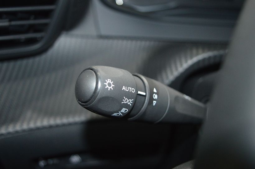 PEUGEOT 208 2022 - Photo n°24
